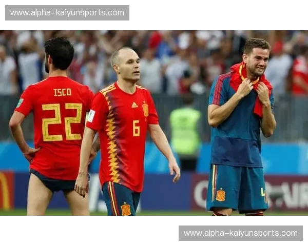 西班牙队：红色旋律里的美学与荣耀