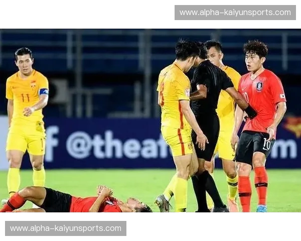 绿茵巅峰的意志碰撞：奥斯vs韦恩，一场超越胜负的尊严之战