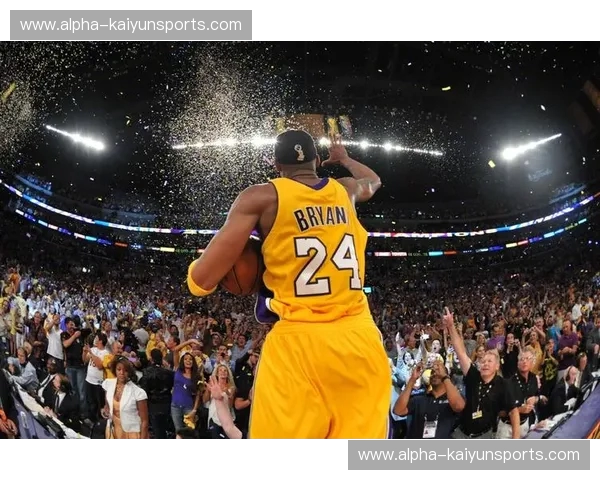 绝代双骄，闪耀时代：皮尔斯与科比的恩怨情仇与时代印记